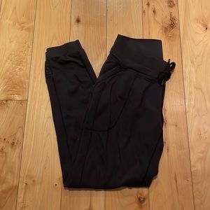 Lululemon women’s black joggers size 8